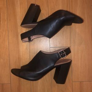 Halogen peep toe classic heel